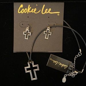 🆕Womens Cookie Lee Cross Necklace & Earrings Set